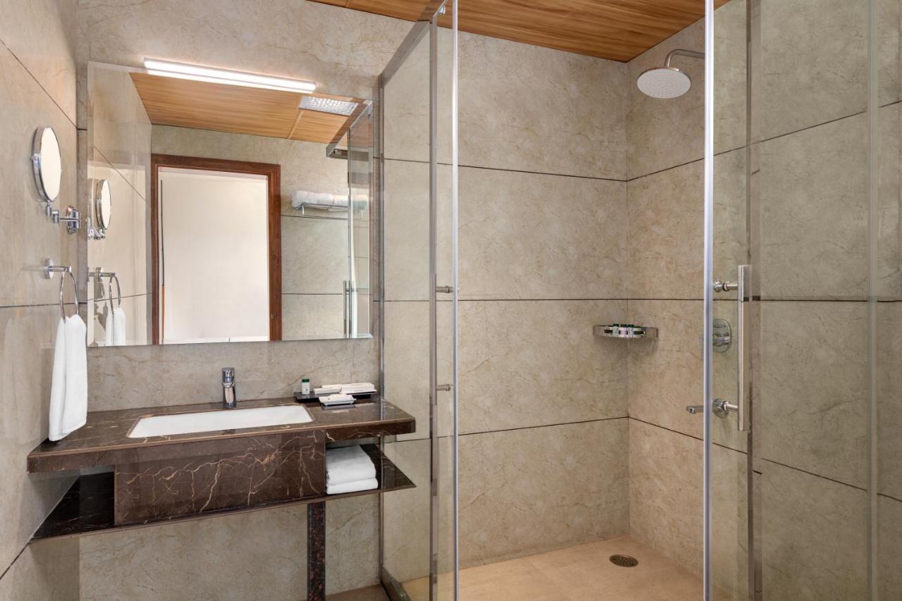 Ramada Encore By Wyndham Indore Nipania Ngoại thất bức ảnh