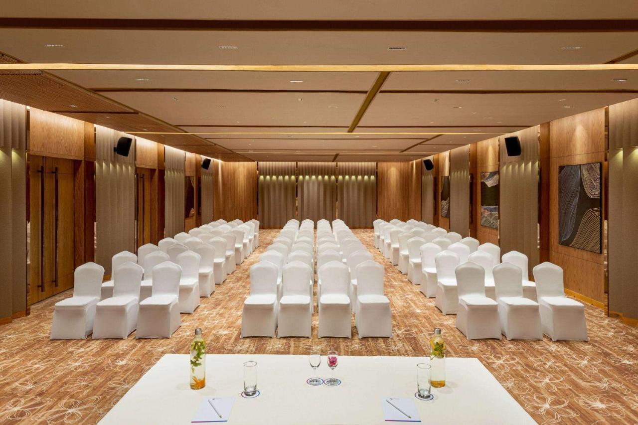 Ramada Encore By Wyndham Indore Nipania Ngoại thất bức ảnh