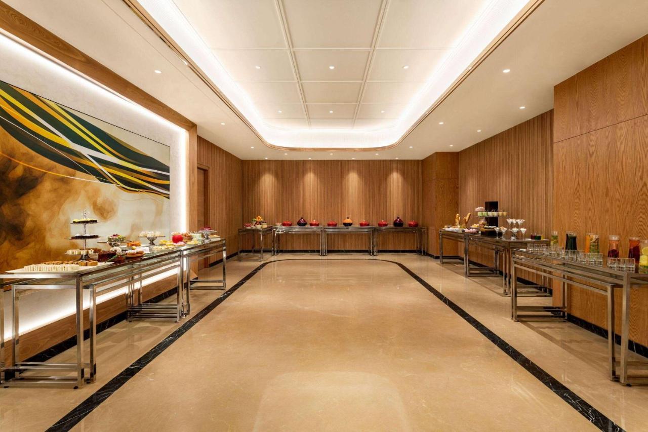 Ramada Encore By Wyndham Indore Nipania Ngoại thất bức ảnh