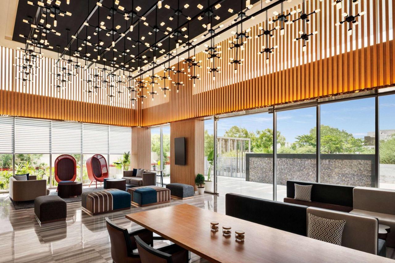 Ramada Encore By Wyndham Indore Nipania Ngoại thất bức ảnh