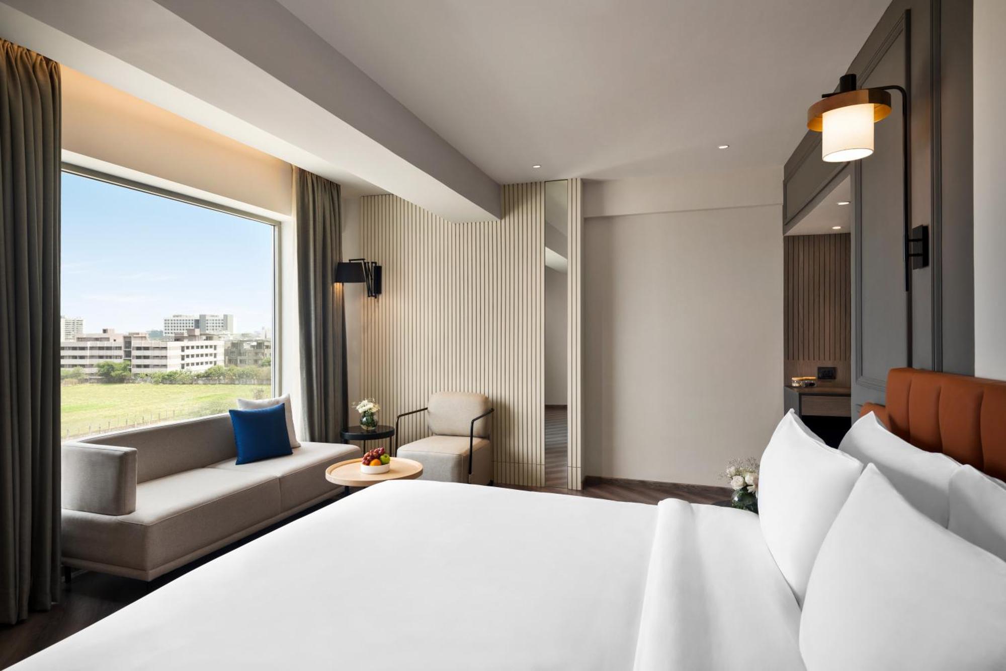 Ramada Encore By Wyndham Indore Nipania Ngoại thất bức ảnh